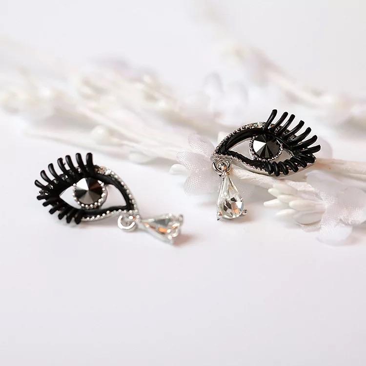 Eye Earrings - Lash Heaven